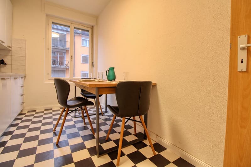 Eine moderne Coliving-Wohnung im lebhaften Wiedikon in Zürich (11)