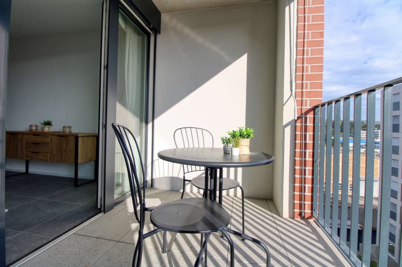Appartement vivant spacieux à Crissier avec balcon privé (7)