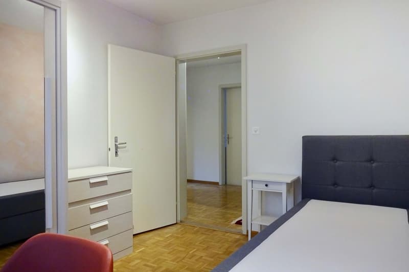 Cozy Single Room with Balcony in Münchwilen / Gemütliches Einzelzimmer mit Balkon in Münchwilen (4)