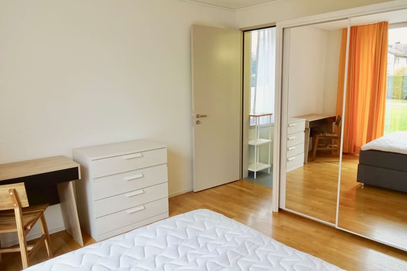 Stilvoll möbliertes Community Studio in Zürich Seebach (2)