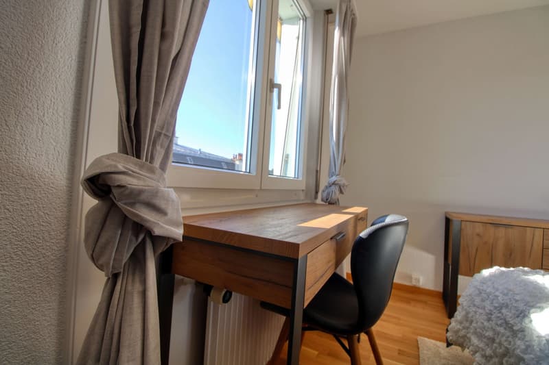 Furnished room in modernised apartment in a top location (7)