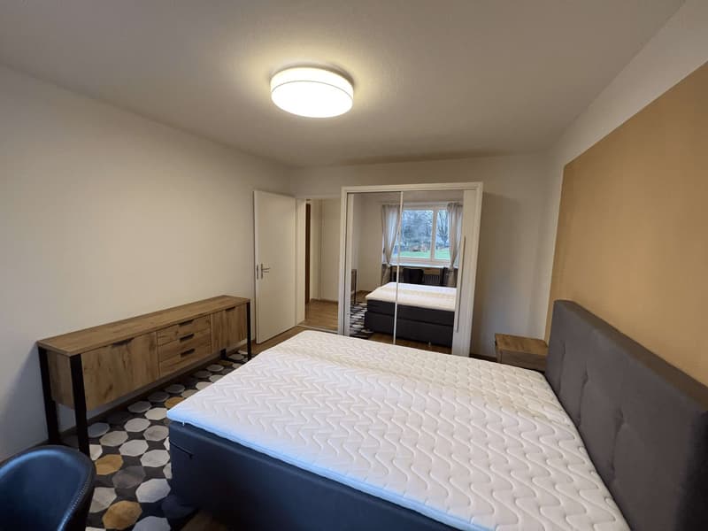 Furnished room in modernised apartment in a top location (2)