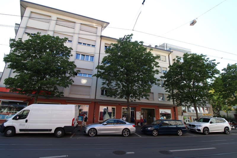 Möbliertes WG-Zimmer in der Nähe vom Claraplatz (5)