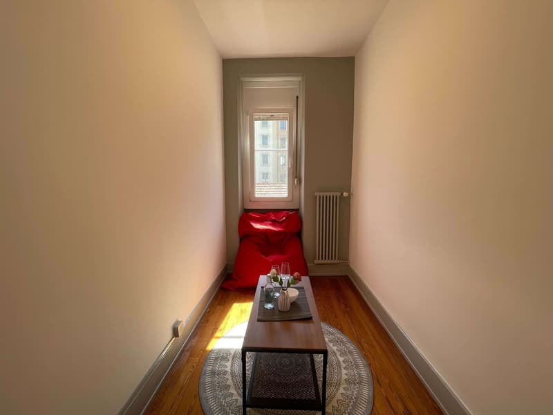 Your Next Chapter Starts Here - Furnished Room in a Top Location (16)