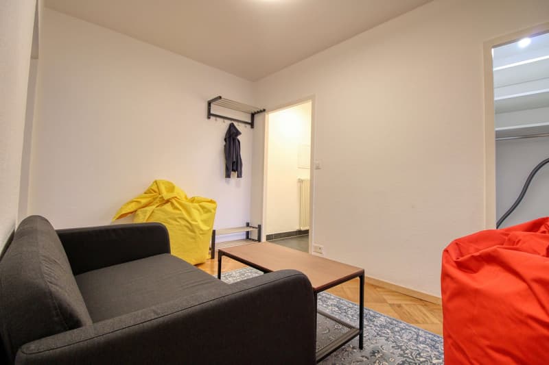 Ton nouveau chapitre commence ici - Chambre meublée, emplacement de choix (18)