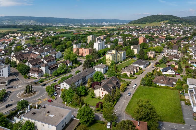 Appartement spacieux de 6,5 pièces en attique dans un excellent emplacement (10)
