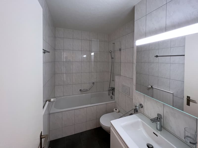 Appartement de ville de 1,5 pièces avec grand balcon dans un quartier calme (avec place de parking souterrain) (4)