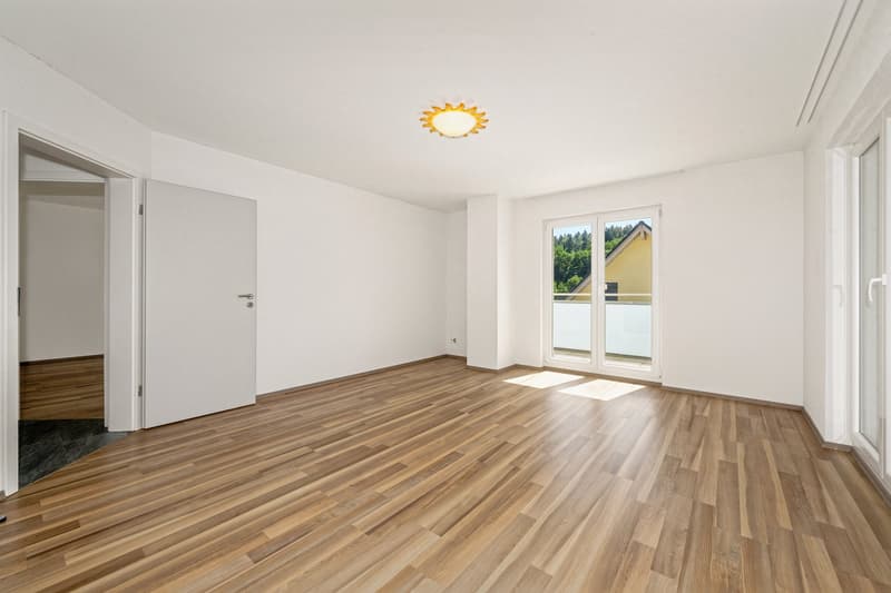 Freistehendes 5.5-Zimmer-Einfamilienhaus in Hüntwangen (7)