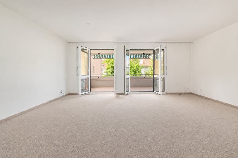4.5-room apartment in Kloten - Living, arriving, and enjoying with winter garden (3)