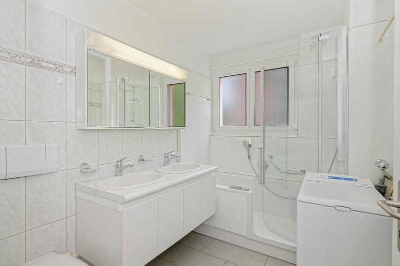 4.5-room apartment in Kloten - Living, arriving, and enjoying with winter garden (5)