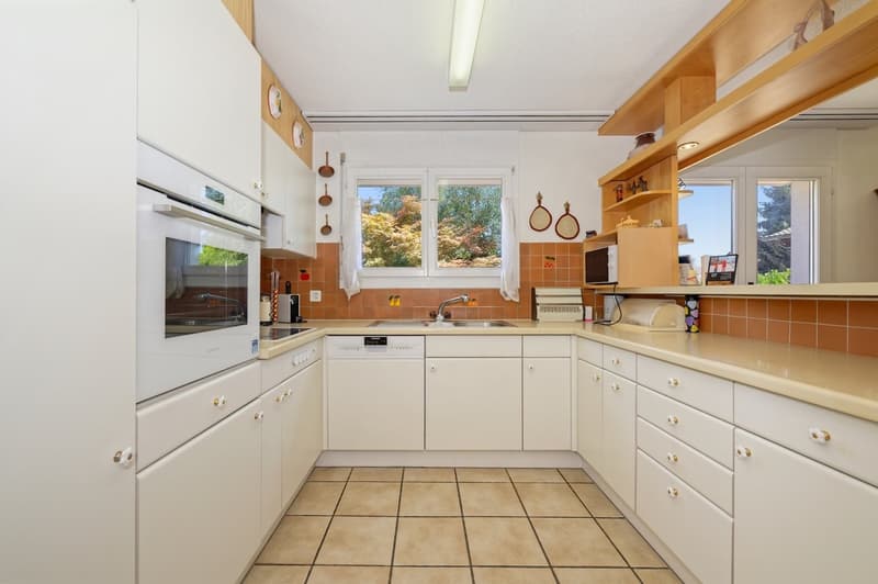 Charming single-family house with pool and large hobby room (2)