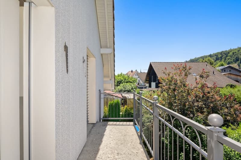 Charming single-family house with pool and large hobby room (6)