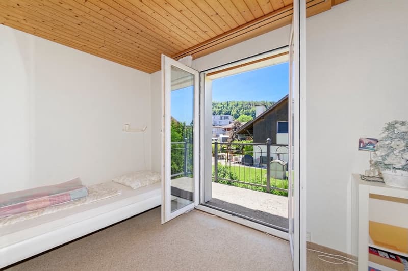Charming single-family house with pool and large hobby room (5)