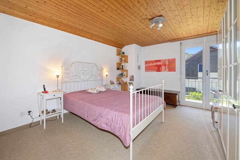 Charming single-family house with pool and large hobby room (7)