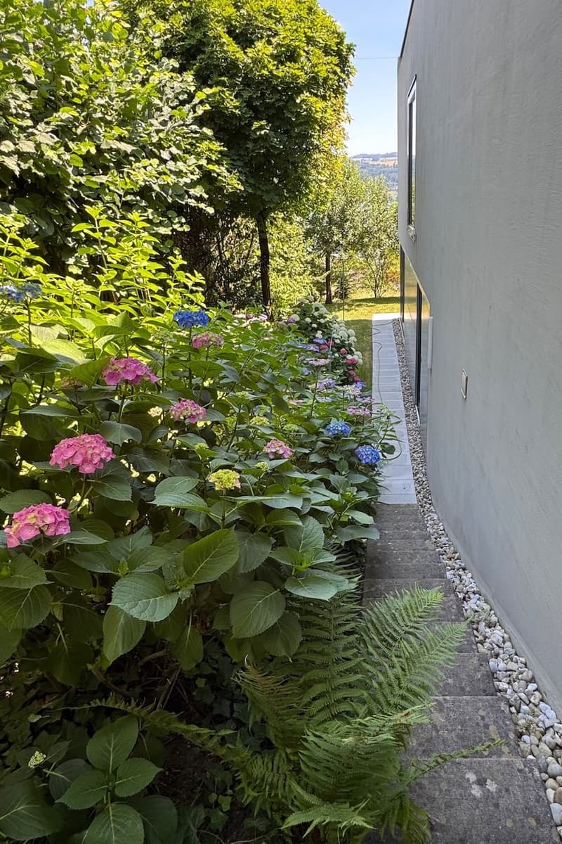 Ein Haus für Individualisten - Architektur, Raum und Seesicht vereint (13)