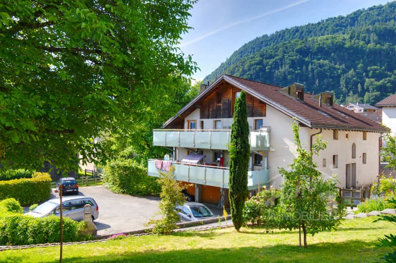 Renditeobjekt mit 4 Wohnungen und Bergblick (2)
