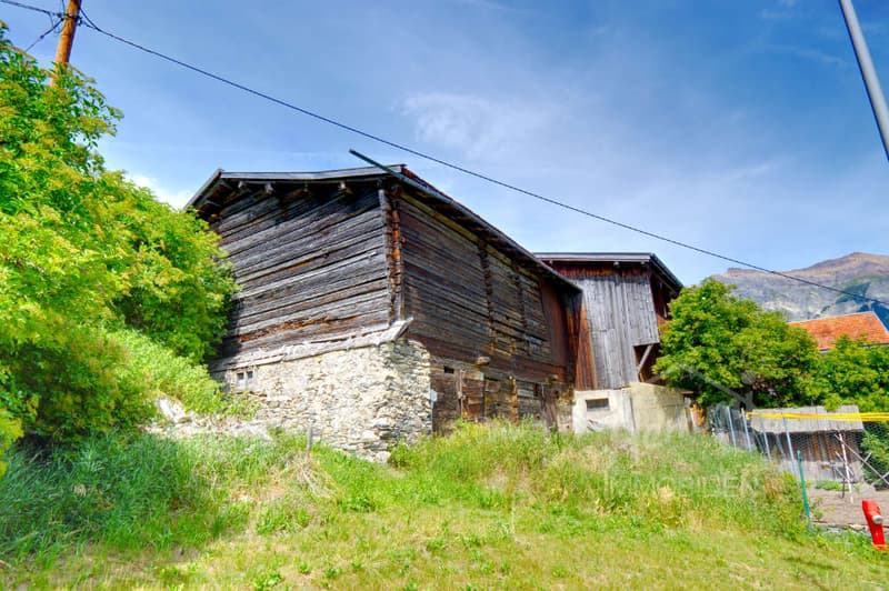 Your chance for a beautiful first home - building land with stable (3)