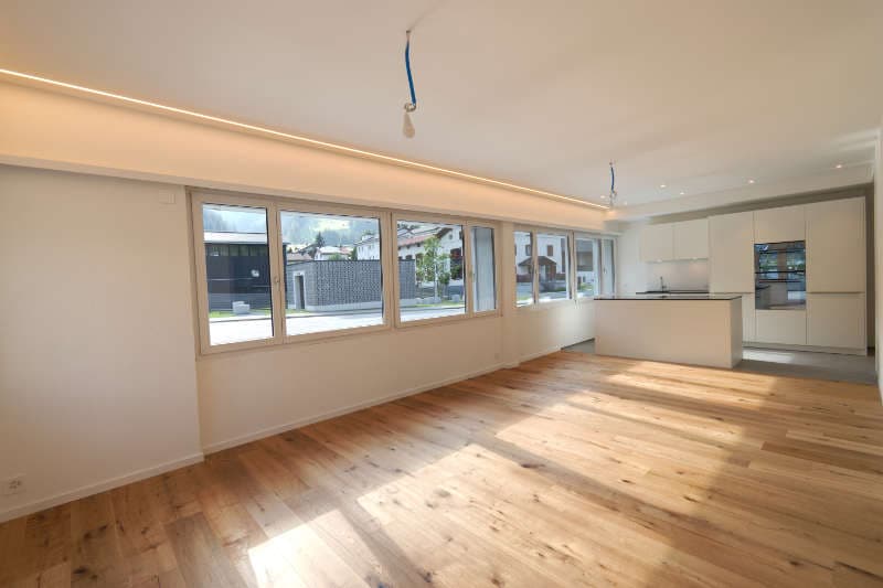Moderne, neue Erstwohnung mit grossem Aussenplatz (4)