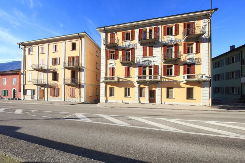 Renditestarkes Mehrfamilien-Ensemble an attraktiver Lage in Biasca (1)