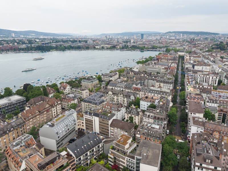 5½-Zimmer-Penthouse mit Dachterrasse und Weitblick (9)
