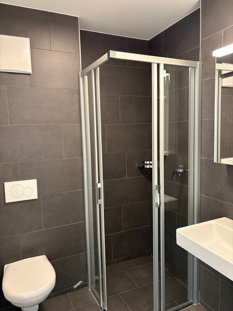 Badezimmer mit Dusche