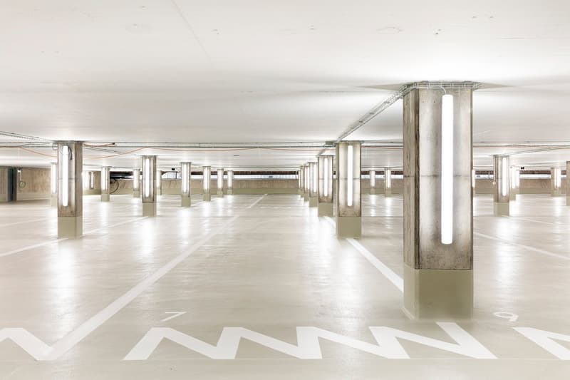 Parcheggi nell'area di Bühler (con stazione di ricarica su richiesta) (2)