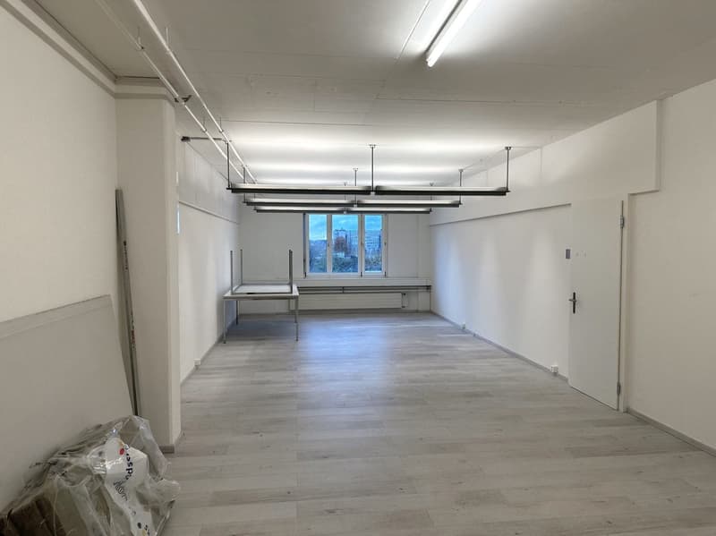 Spazio ufficio attraente a Oberwinterthur (2)