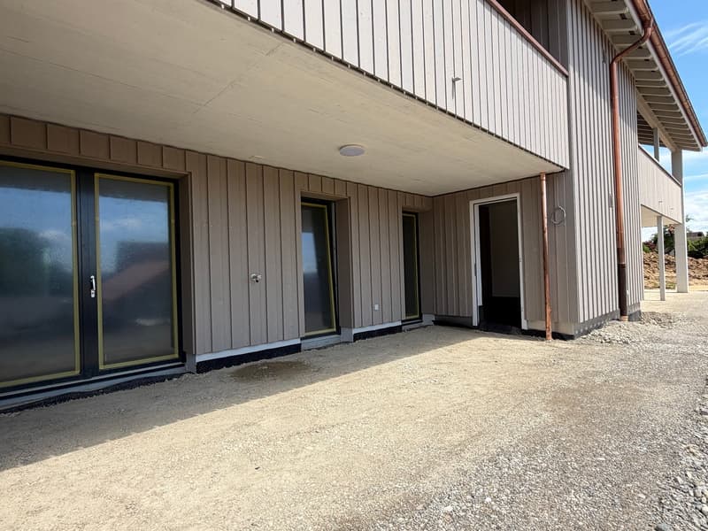 Appartement de plain-pied neuf avec 3,5 pièces, 76 m² et espace de séjour spacieux (4)