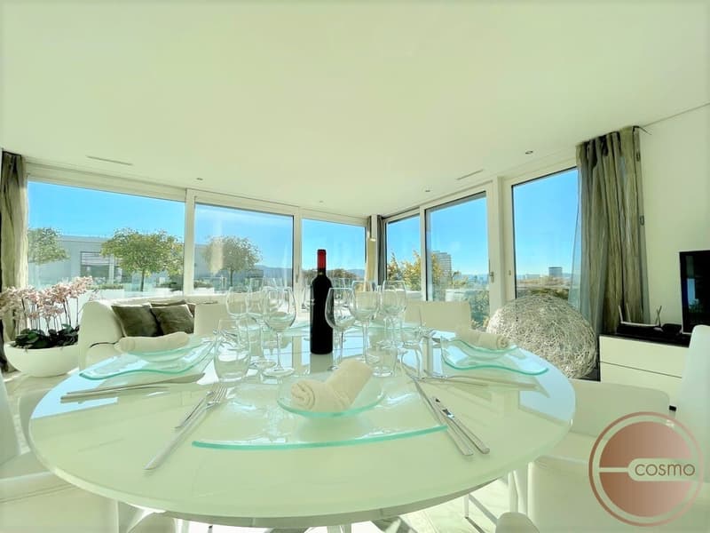 Above the clouds: Sleek luxury - Luxurious 1-bedroom rooftop apartment with fabulous view (2)