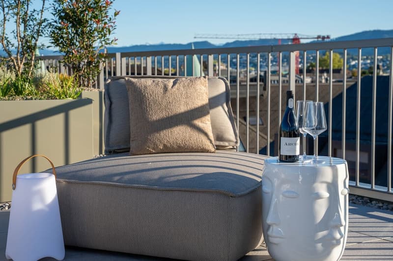 Brandnew: Rooftop Serviced & Furnished Apartment in Prime Seefeld Location (14)