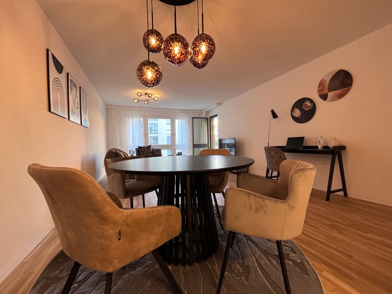 URBANES + STILVOLLES APARTMENT IN FLUSSNÄHE / URBAN + STYLISH APARTMENT NEAR THE RIVER (2)