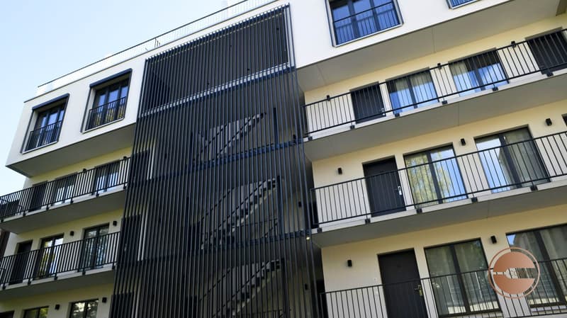 URBAN ARTISAN - SENIOR STUDIO BALCONY SERVICED APARTMENT (7)