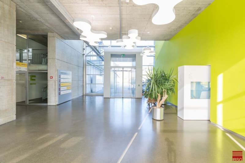 61.52 m² office space in the business park is looking for a new tenant (2)