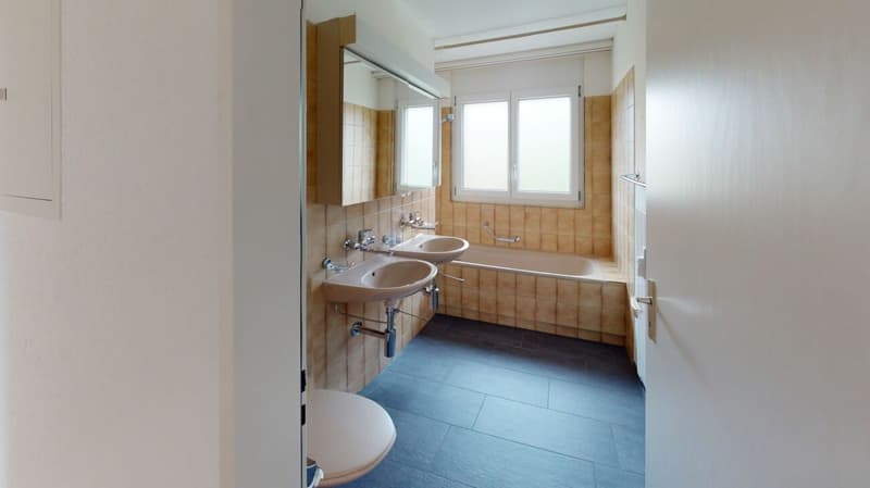 Schöne 3.5 Zimmer-Wohnung mit Sitzplatz (3)