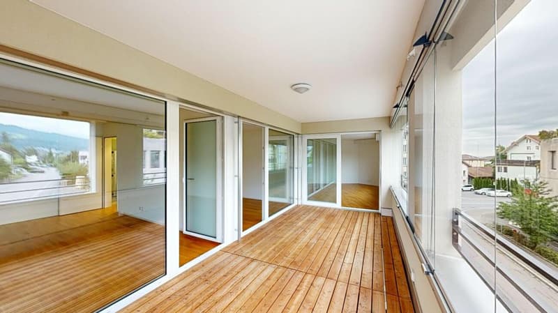 Schöne helle Wohnung (8)
