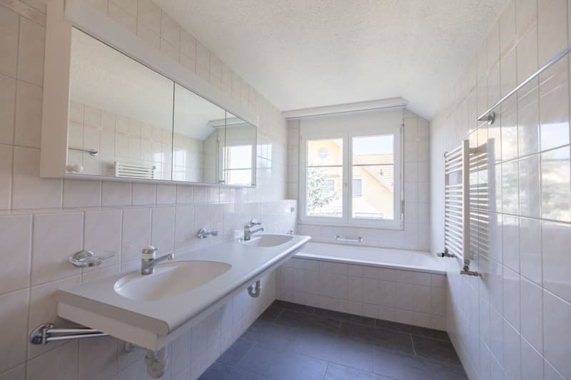 ATTRAKTIVE Dachgeschosswohnung (3)