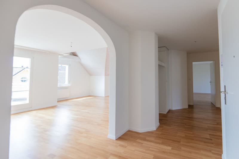 ATTRAKTIVE Dachgeschosswohnung (5)