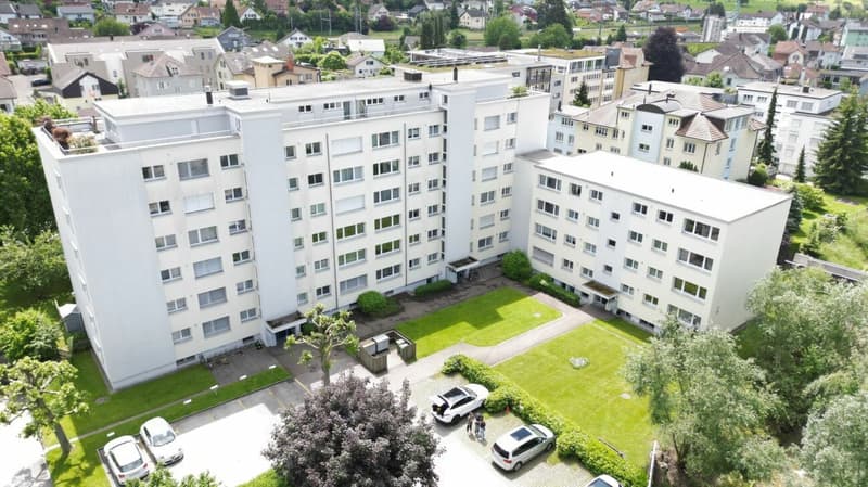 Gemütliche 3.5 Zimmerwohnung sucht neuen Mieter (1)