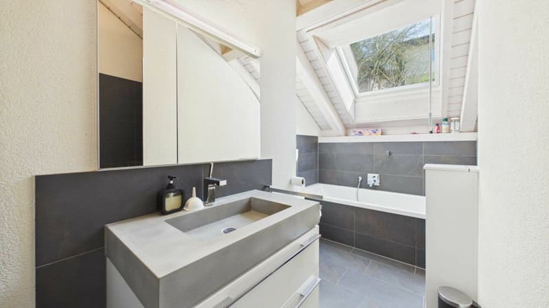 Villa with Gallery and Panoramic View (7)