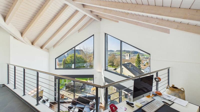 Villa with Gallery and Panoramic View (6)