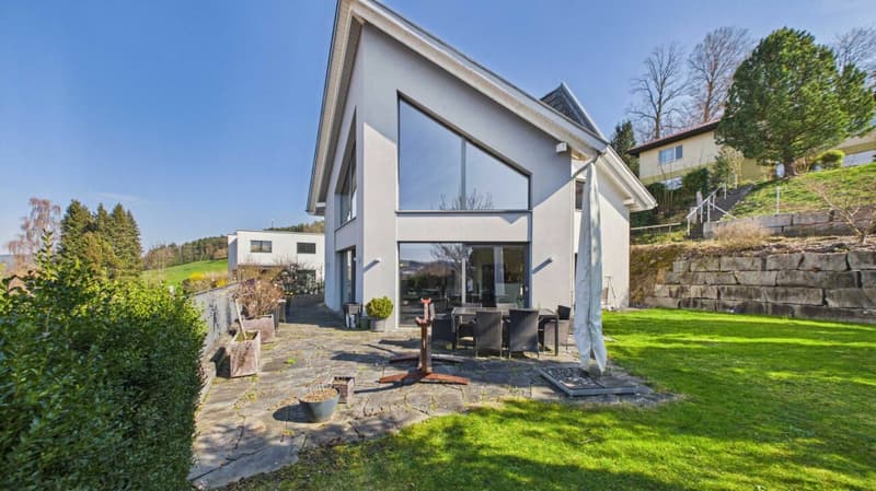 Villa with Gallery and Panoramic View (2)