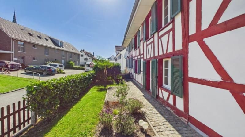 Viele Nutzungsmöglichkeiten mit 7.5 - Zimmer (1)
