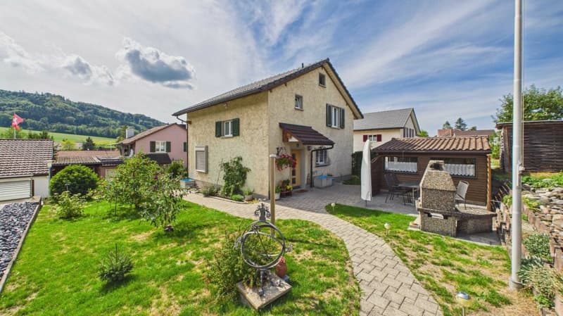 Freistehendes Wohnhaus an beliebter Lage in Guntershausen (Aadorf) (1)
