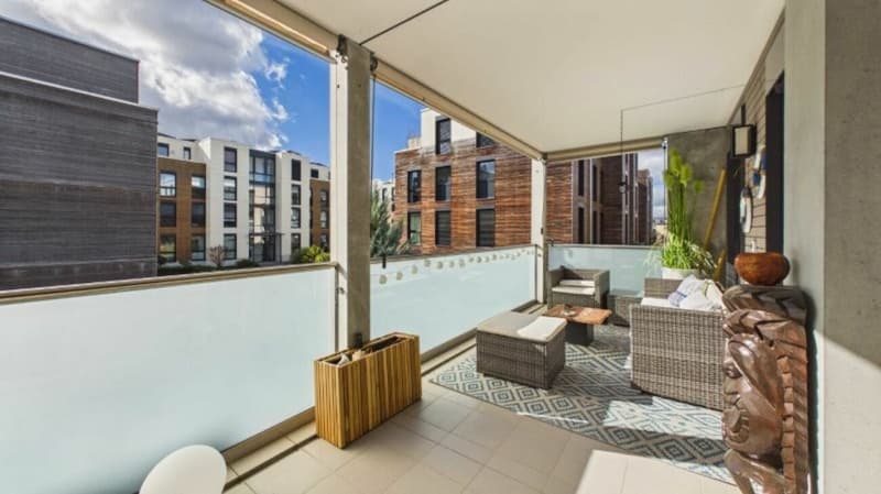 Ansprechende 4.5 - Zi.-Wohnung mit grossem Balkon mitten in Aadorf (2)