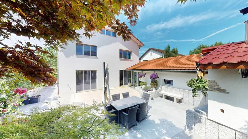 8 Zimmer Einfamilienhaus mit Einliegerwohnung (26)