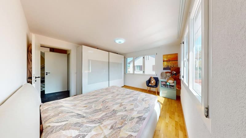 8 Zimmer Einfamilienhaus mit Einliegerwohnung (13)