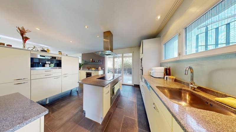 8 Zimmer Einfamilienhaus mit Einliegerwohnung (4)