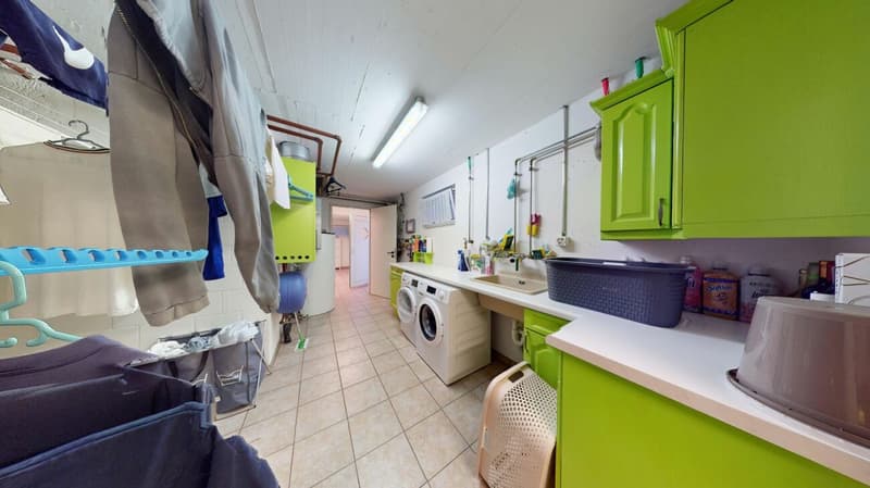 8 Zimmer Einfamilienhaus mit Einliegerwohnung (23)