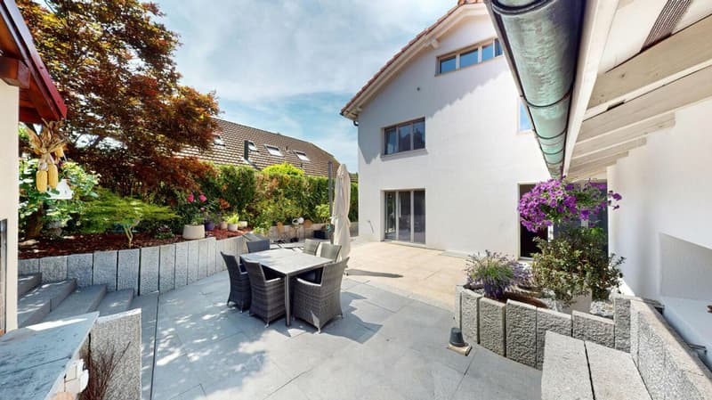 8 Zimmer Einfamilienhaus mit Einliegerwohnung (25)