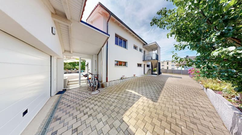 8 Zimmer Einfamilienhaus mit Einliegerwohnung (24)